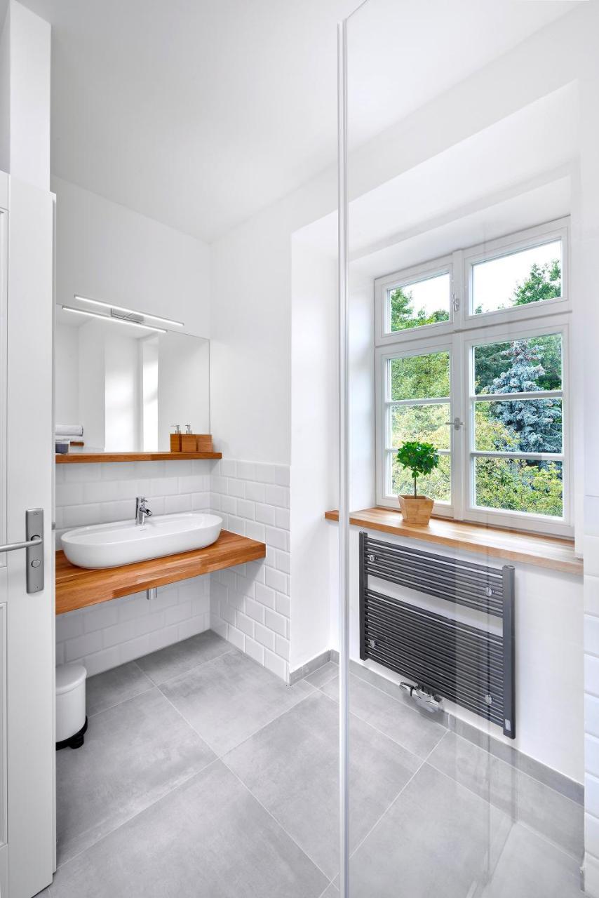Downtown Suites Mala Strana Прага Екстериор снимка