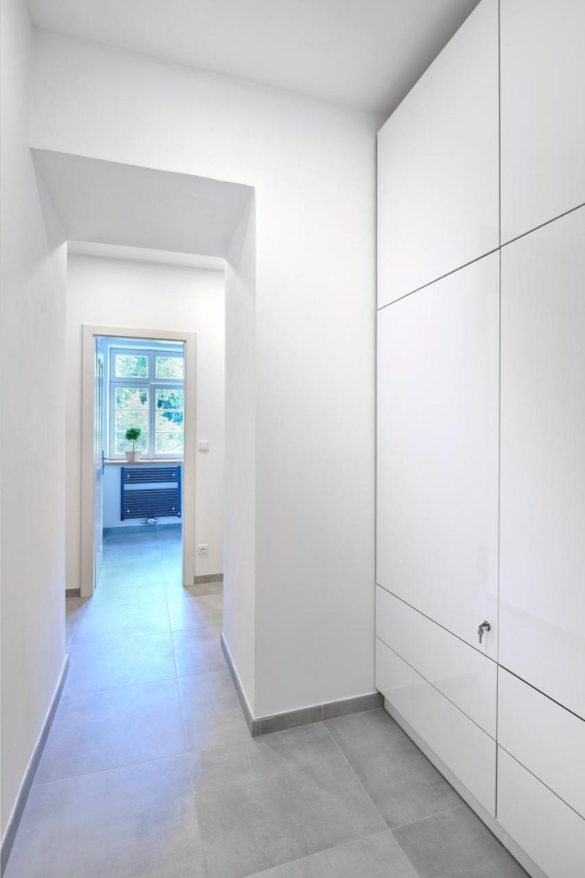 Downtown Suites Mala Strana Прага Екстериор снимка