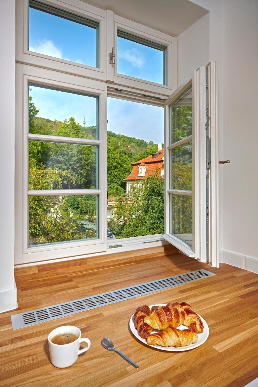 Downtown Suites Mala Strana Прага Екстериор снимка