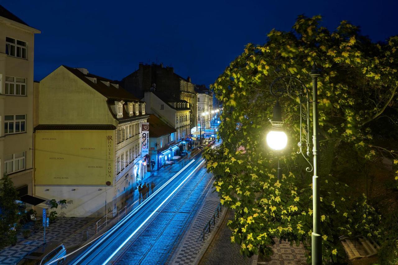 Downtown Suites Mala Strana Прага Екстериор снимка