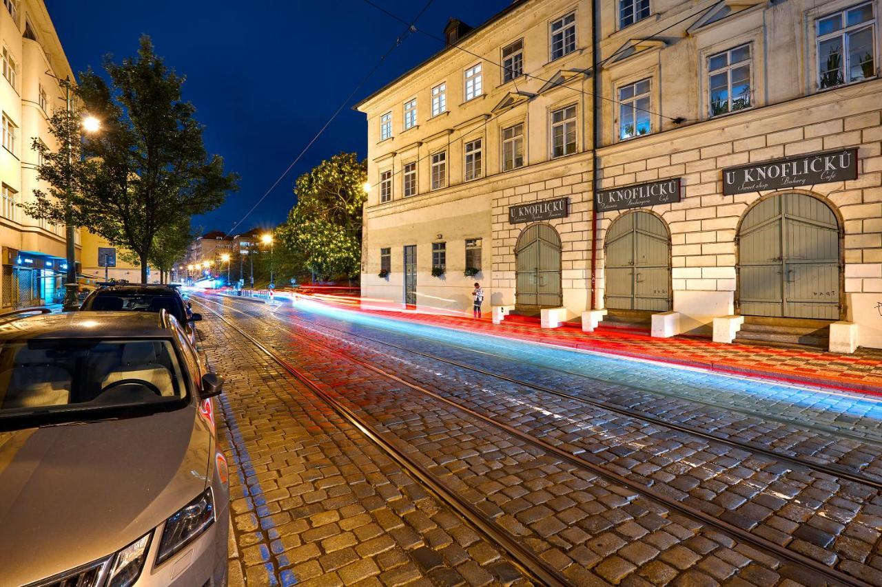 Downtown Suites Mala Strana Прага Екстериор снимка