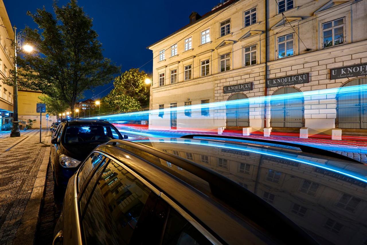 Downtown Suites Mala Strana Прага Екстериор снимка